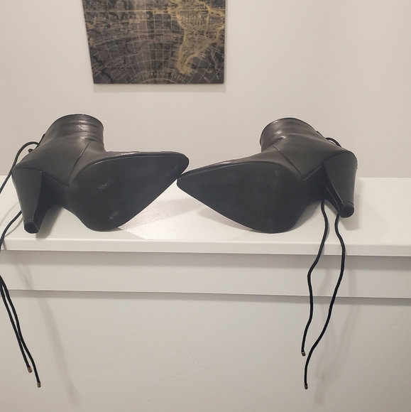 Shoes - Picture 5 of 5